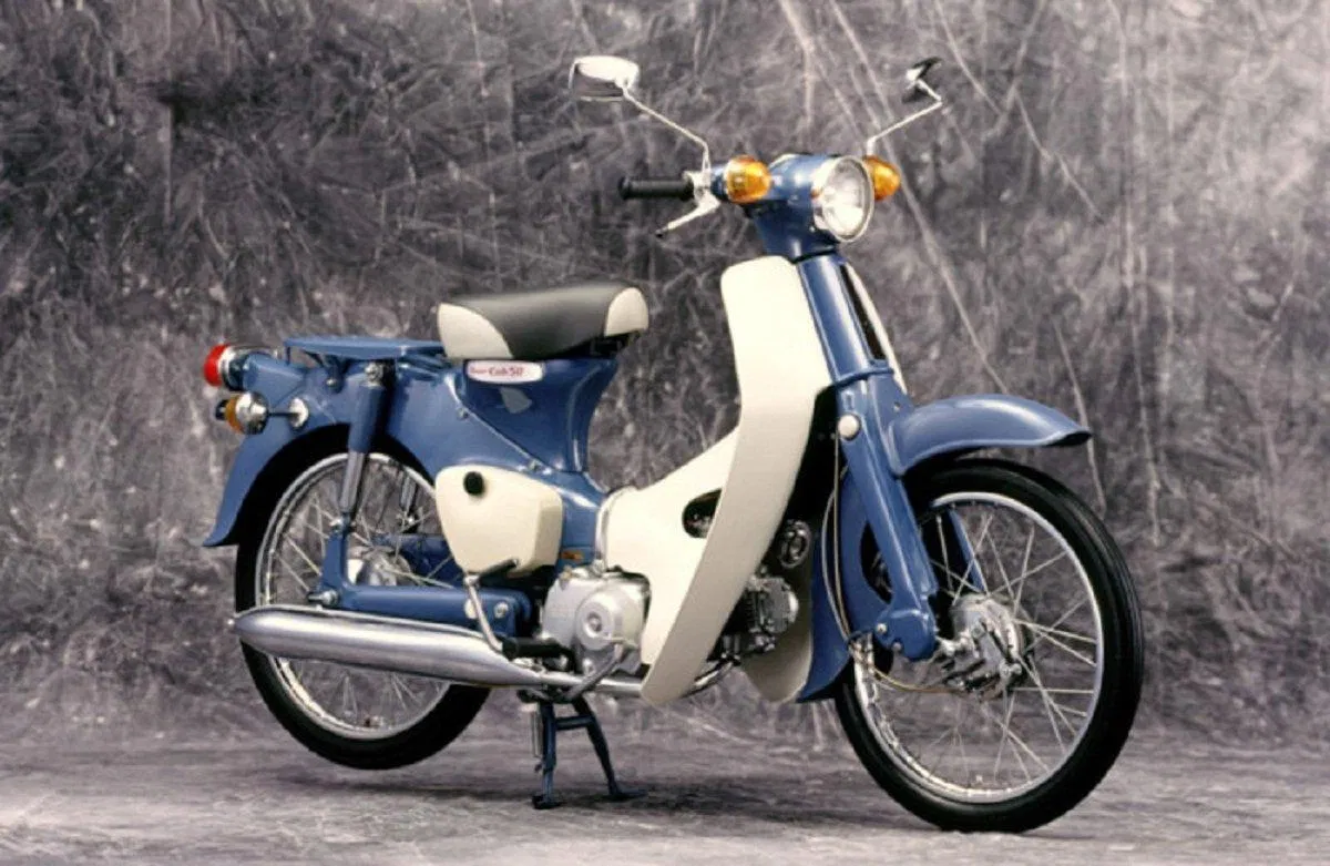 Honda Super Cub cũng là một chiếc xe máy cổ rất đáng giá. Ảnh: internet