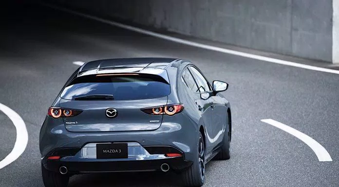 Phần đuôi xe của Mazda 3 2020 cũng được làm cực kì đẹp. Ảnh: internet