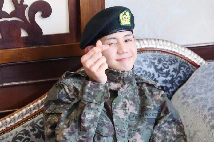Ảnh minh họa 11 thần tượng Kpop với đôi má chỉ muốn cắn một miếng (G)I-DLE Black Pink BTOB BTS Đôi má EXO GUGUDAN Highlight Idol iKON KPOP MOMOLAND Seventeen Twice