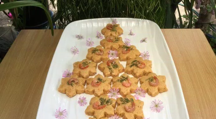 Cách làm bánh quy tôm khô