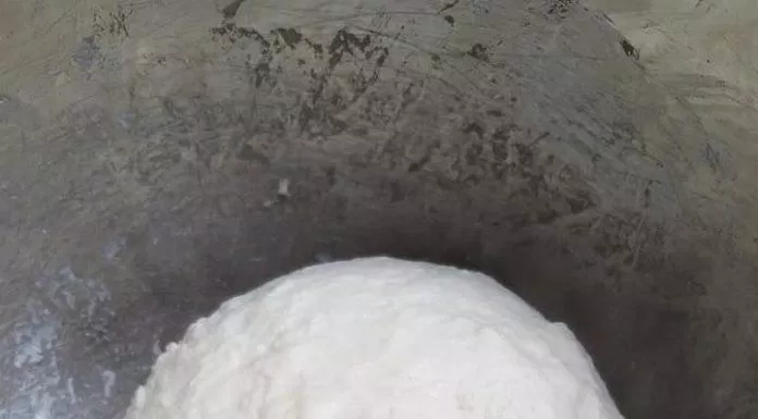 Cách làm quẩy nóng giòn