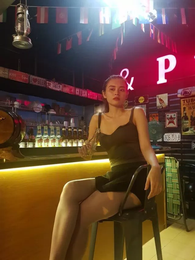 Cuối tuần lạc vào quán bia tây Devo Cafe and Beer