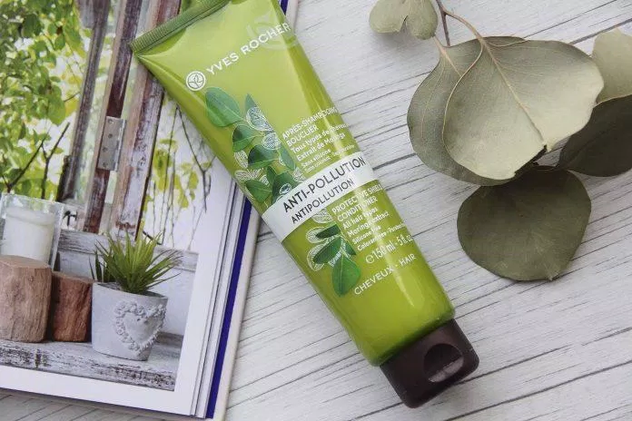 Thiết kế xanh mát tươi mắt của dầu xả Yves Rocher Anti-Pollution Protective Shield Conditioner. (nguồn: Internet)