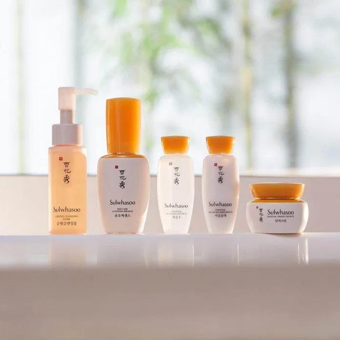 nét Các sản phẩm của Sulwhasoo hướng tới vẻ đẹp thực sự bắt nguồn từ những dược liệu truyền thống nhất. (Nguồn: Internet).