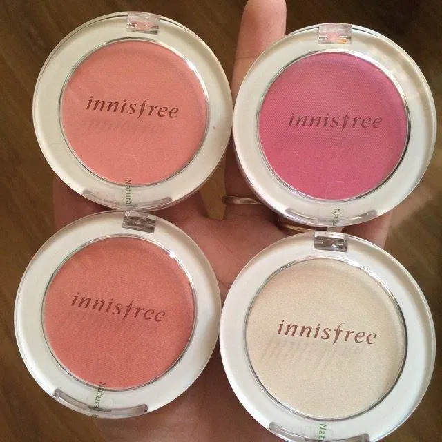 Hộp phấn má hồng Innisfree Mineral Blusher được thiết kế nhỏ gọn, xinh xắn, dễ thương (ảnh: internet).
