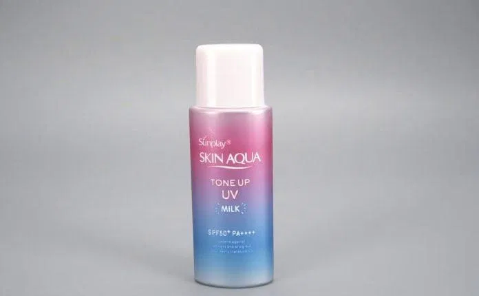 Kem chống nắng dạng sữa Sunplay Skin Aqua Tone Up UV Milk (ảnh: Internet)