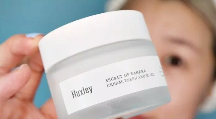 Kem dưỡng ẩm dạng gel Huxley Secret Of Sahara Fresh and More Cream (ảnh: Internet)