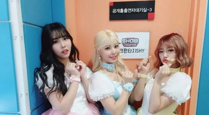 Có tận 24 girl group Kpop debut từ đầu năm 2021 cơ đấy