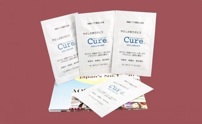 Cure Natural Aqua Gel đã vô cùng tinh ý khi sản xuất thêm các minisize cho nàng thử nghiệm trước khi sử dụng bản fullsize. (Ảnh: Internet)