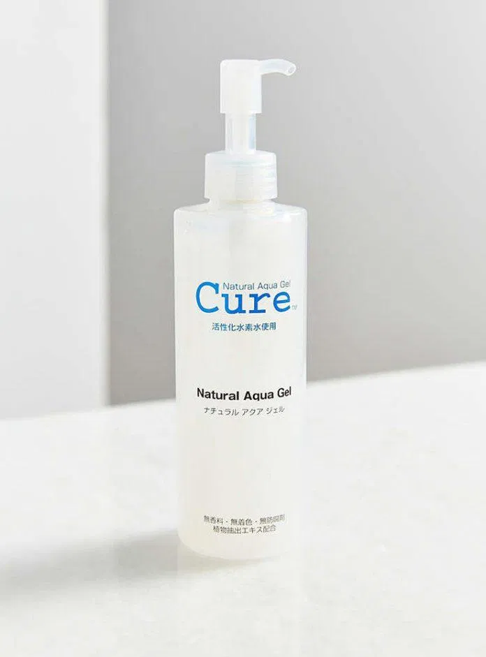 Gel tẩy da chết Cure có những công dụng vượt trội so với mức giá cap cấp của mình. (Ảnh: Internet)