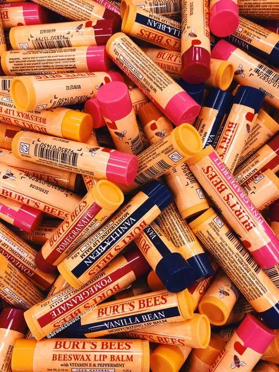 Review son dưỡng Burts Bee Natural Moisturizing Beeswax Lip Balm: cho môi căng mọng bảo vệ môi beeswax burts bee dưỡng môi lành tính Mỹ mỹ phẩm Mỹ review mỹ phẩm review son dưỡng sáp ong son dưỡng son dưỡng bình dân son dưỡng burts bee son dưỡng Burt’s Bee Natural Moisturizing Beeswax Lip Balm son dưỡng giá rẻ son dưỡng sáp ong son dưỡng tốt bình dân son môi nổi tiếng thương hiệu burts bee trị thâm môi