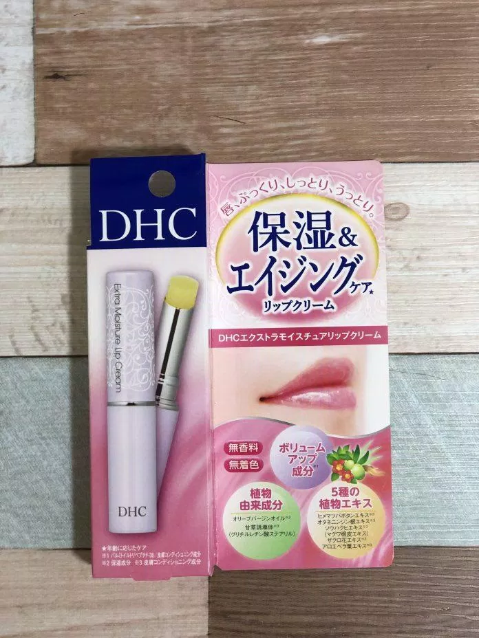 Son dưỡng DHC Extra Moisture Lip Cream hẳn đã quá quen thuộc với các tín đồ yêu làm đẹp trên toàn thế giới. (Nguồn: Internet)