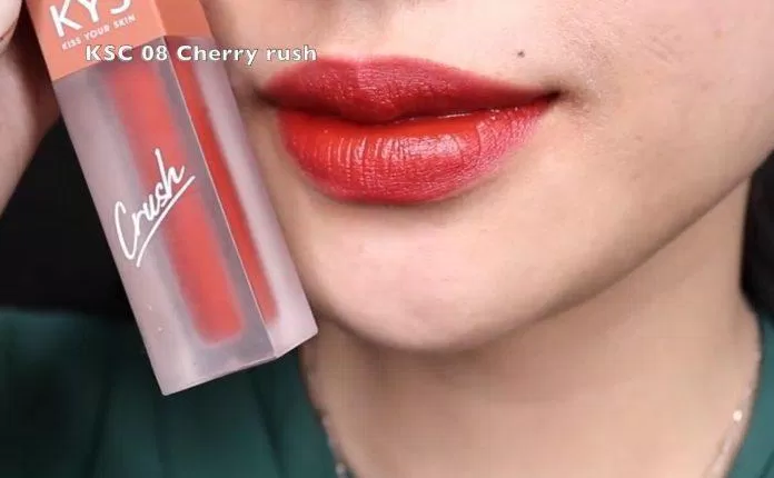 Đây sẽ là màu an toàn, đẹp trên mọi màu da và không yêu cầu makeup đi kèm
