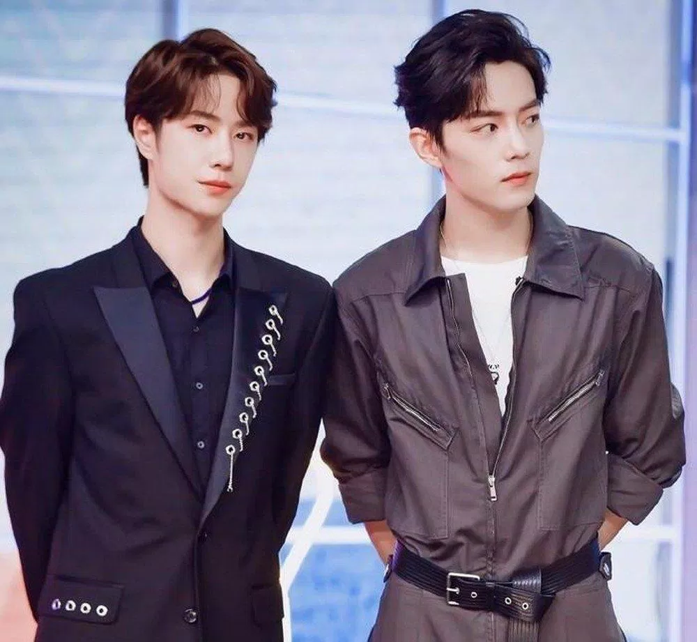 Vương Nhất Bác - Tiêu Chiến (Nguồn: Weibo) Vương Nhất Bác - Tiêu Chiến (Nguồn: Weibo)