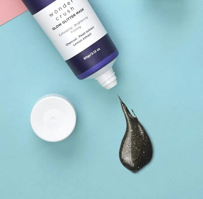 Wonder Crush Glow Glitter Mask có kết cấu gel lấp lánh (Nguồn: Internet) Wonder Crush Glow Glitter Mask có kết cấu gel lấp lánh (Nguồn: Internet)