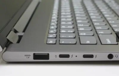 yoga-c930-5