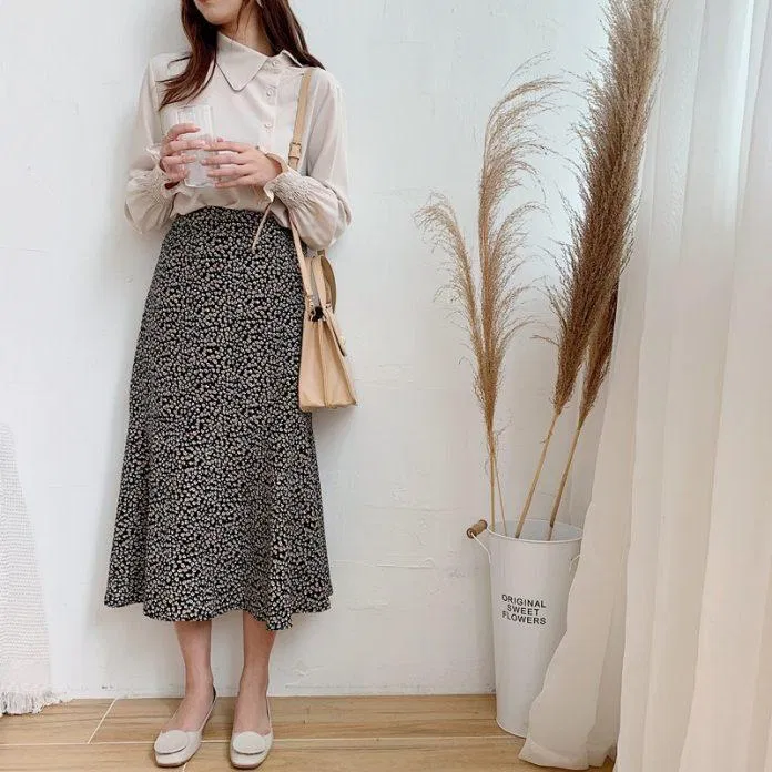 Chân váy hoa cũng là một sự lựa chọn không tồi. (Nguồn: Internet)