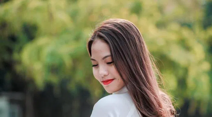 chi-anh-khanh-linh