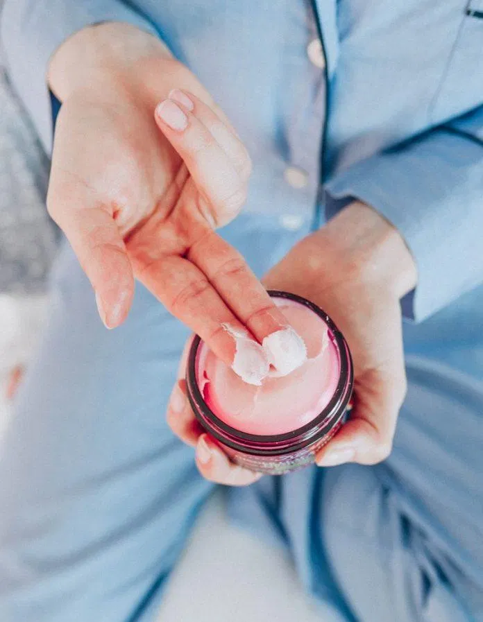 Review mặt nạ ngủ chống lão hoá Kiehls Ginger Leaf & Hibiscus Firming Mask chống lão hóa da giảm nếp nhăn Kiehls mặt nạ Kiehls mặt nạ ngủ mặt nạ ngủ chống lão hoá Kiehls Ginger Leaf & Hibiscus Firming Mask mặt nạ ngủ dưỡng ẩm oải hương review mỹ phẩm tăng độ đàn hồi tinh chất chùm ngây