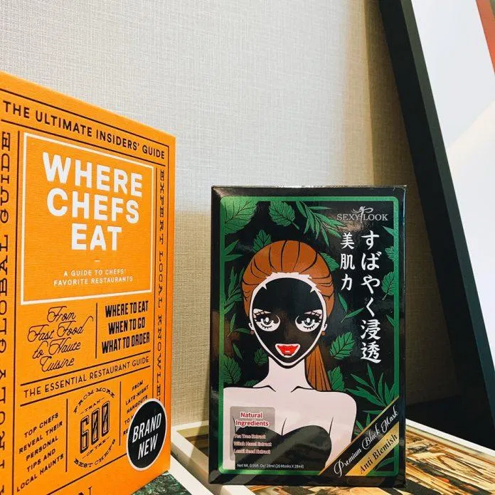 Mặt nạ tràm trà SEXYLOOK Tea Tree Anti Blemish Black Facial Mask có những thành phần lành tính và an toàn cho da