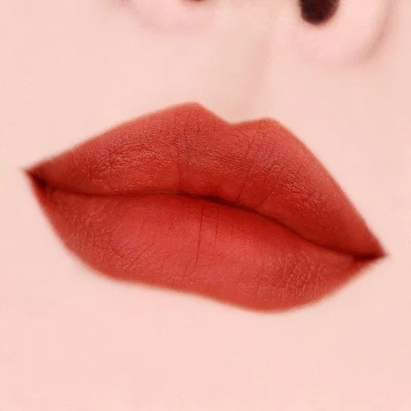 Màu M08 cam nude pha nâ cho nàng vẻ đẹp năng động, tươi trẻ. (nguồn: Internet)