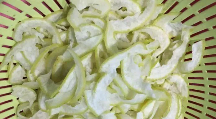 Cách làm mứt vỏ bưởi