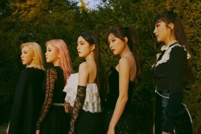 RED VELVET