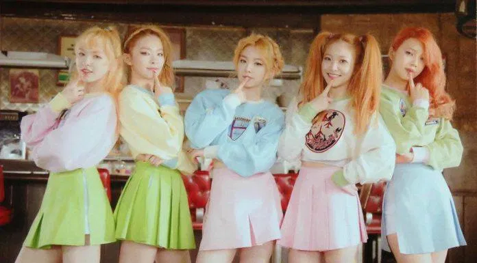 RED VELVET