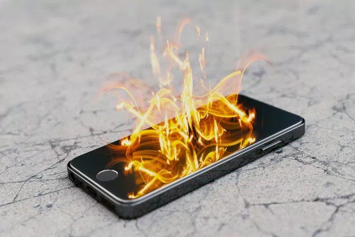 Không nên để pin có nhiệt độ quá cao. Ảnh: internet