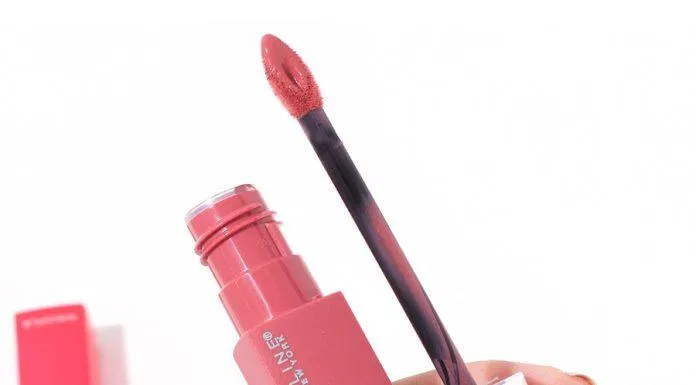 Maybelline New York Superstay Matte Ink son kem maybelline 2