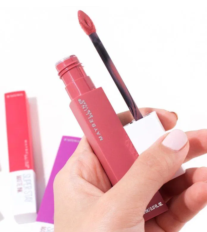 Maybelline New York Superstay Matte Ink son kem maybelline 2