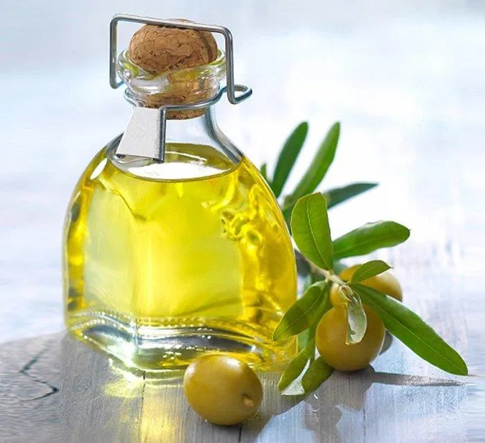 dụng tốt với sức khỏe, làm đẹp điển hình là dưỡng mi dài râm hiệu quả. (nguồn ảnh: internet.) dụng tốt với sức khỏe, làm đẹp điển hình là dưỡng mi dài râm hiệu quả. (nguồn ảnh: internet.)