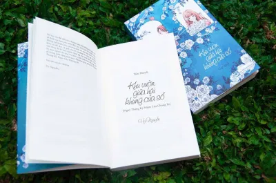 sách bách hợp Khu Vườn Giữa Hai Khung Cửa Sổ