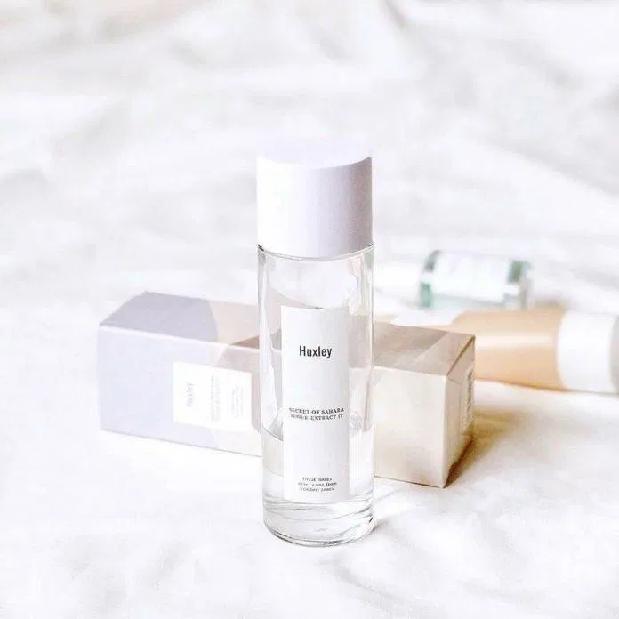nét Huxley Toner Extract it chứa đến 90% thành phần hữu cơ và chiết xuất xương rồng. (Nguồn: Internet).