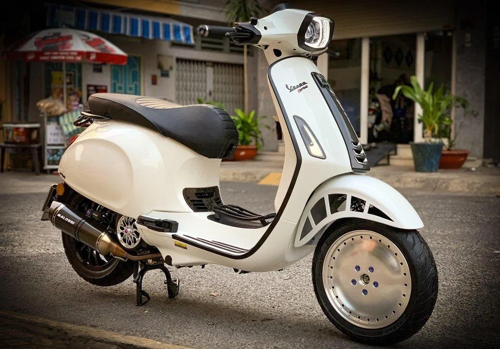 Mẫu xe độ Vespa Sprint. Ảnh: Nguyễn Boo Khiêm