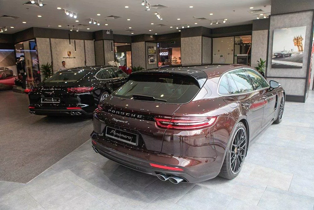 Phần đuôi xe của Panamera Sport Turismo. Ảnh: internet