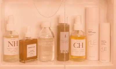 Liệu bạn có biết xịt khoáng chính là "vị cứu tinh" của con gái Hàn Quốc, dưỡng ẩm tức thì cho làn da trong suốt cả ngày dài . (Ảnh: Internet)