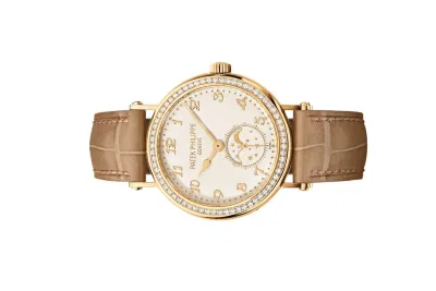 7121J - COMPLICATIONS dây da sang trạng, màu sắc thanh lịch. (Nguồn: Internet).