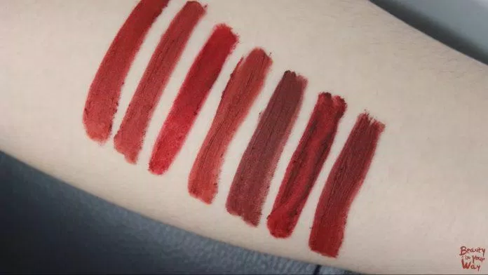 Son Kem Black Rouge Matt Rouge Lipstick dạng bột đầy đặn và khó tán.  (Nguồn: Internet)