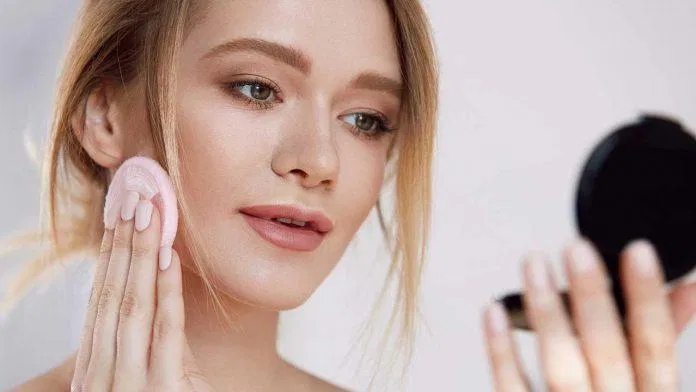 Cách sử dụng Phấn nước kiềm dầu Laneige BB Cushion Pore Control (ảnh: Internet)