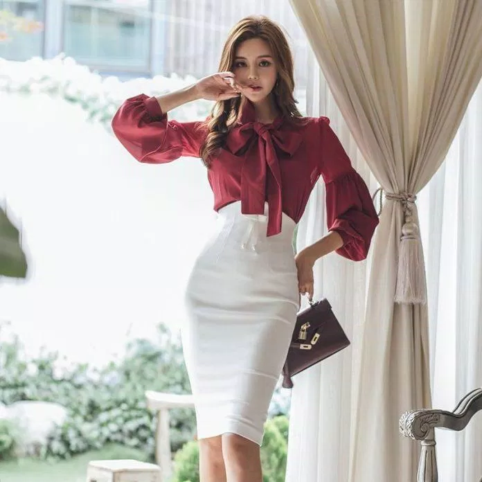 Những chi tiết vừa phải sẽ tạo điểm nhấn thú vị cho bộ trang phục. (Nguồn: Internet)