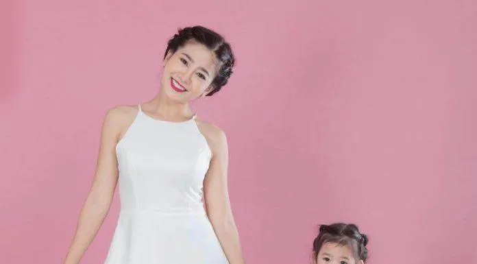 Con gái là nguồn động lức lớn nhất giúp Mai Phương kiên cường đối đầu bệnh tật (Nguồn: Internet) Con gái là nguồn động lức lớn nhất giúp Mai Phương kiên cường đối đầu bệnh tật (Nguồn: Internet)