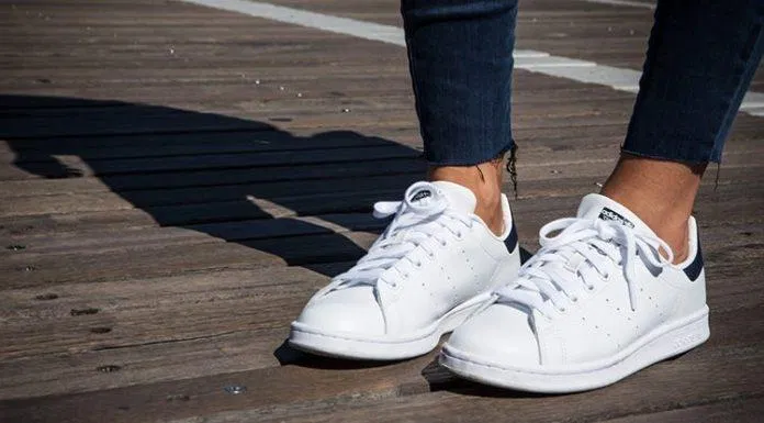 Nếu đang băn khoăn không biết chọn mua đôi nào thì cứ thẳng Stan Smith mà mua nhé. (nguồn ảnh: internet.) Nếu đang băn khoăn không biết chọn mua đôi nào thì cứ thẳng Stan Smith mà mua nhé. (nguồn ảnh: internet.)