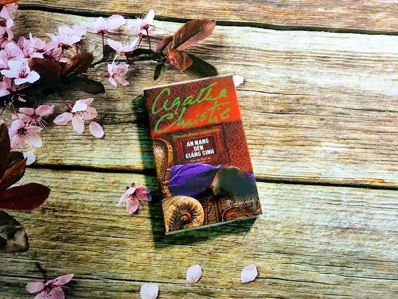 Sách trinh thám Án Mạng Đêm Giáng Sinh