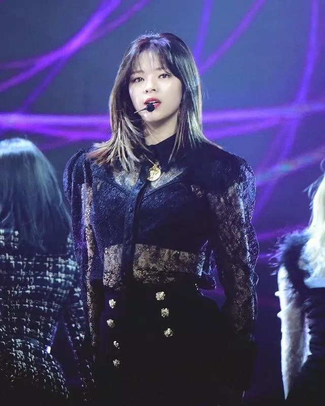 jeongyeon-twice