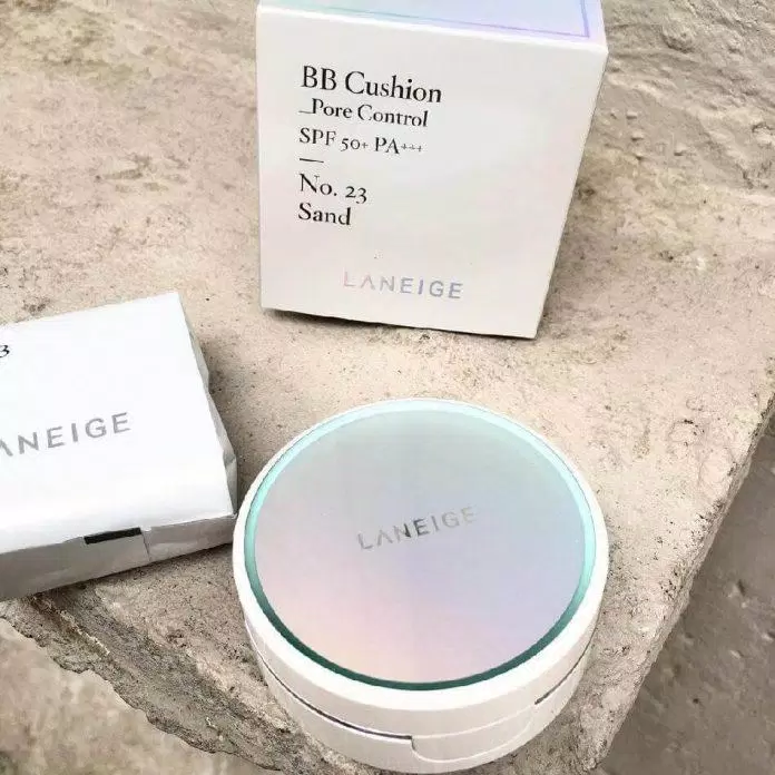 Phấn nước kiềm dầu Laneige BB Cushion Pore Control