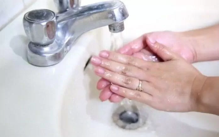 Rửa tay thật sạch bằng xà phòng rửa tay