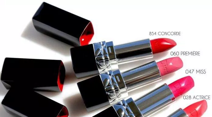 Thiết kế sang chảnh của son Rouge Dior Lipstick (Ảnh: Internet)