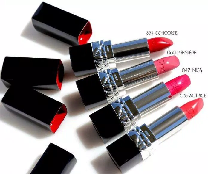 Thiết kế sang chảnh của son Rouge Dior Lipstick Thiết kế sang chảnh của son Rouge Dior Lipstick (Ảnh: Internet)