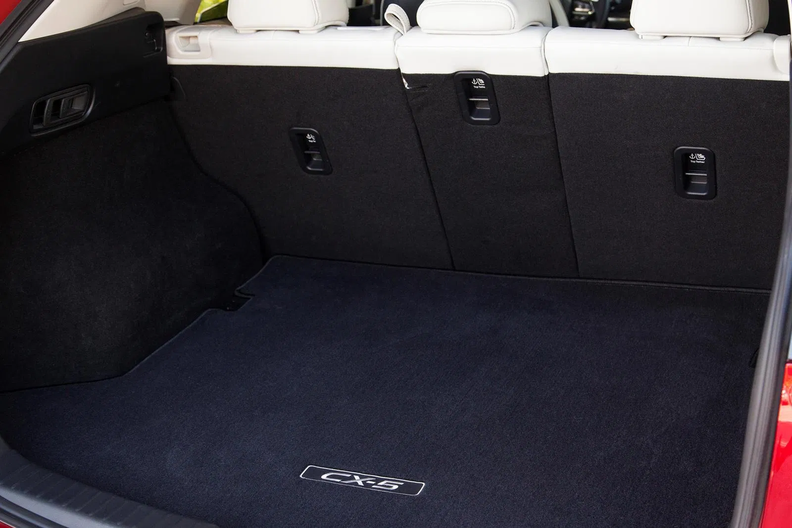 Khoang hành lí của Mazda Cx-5 mới. Ảnh: internet